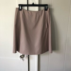 Theory | Khaki Skirt w/ pockets